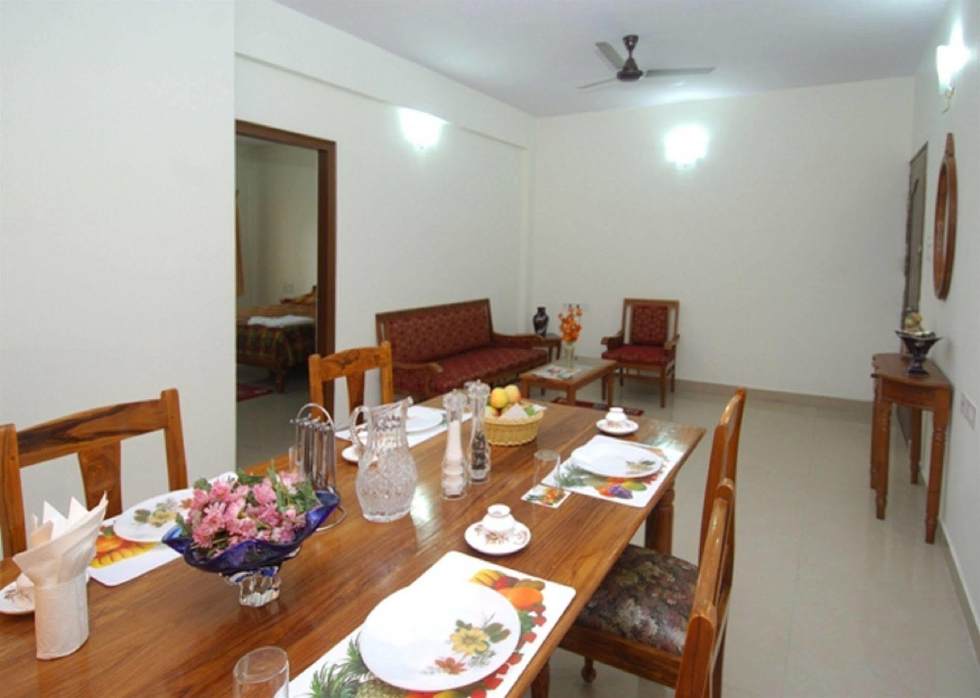 Oyo 6110 Thalassa Suites 벵갈루루 외부 사진
